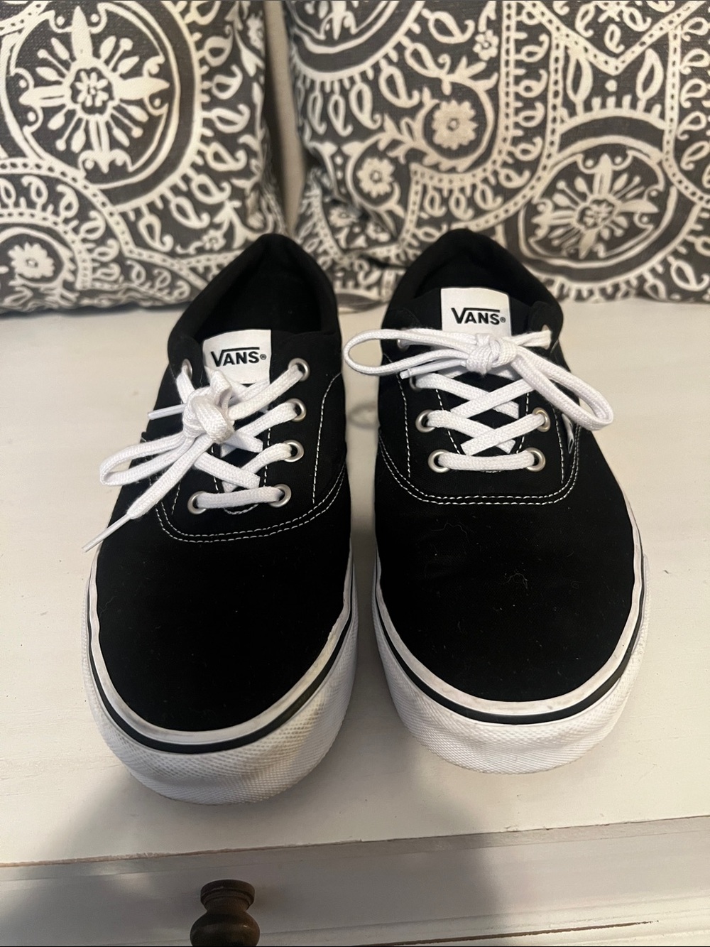 Vans Black Canvas Low-Top Sneakers with White Accents Women’s Size 10 NWOT